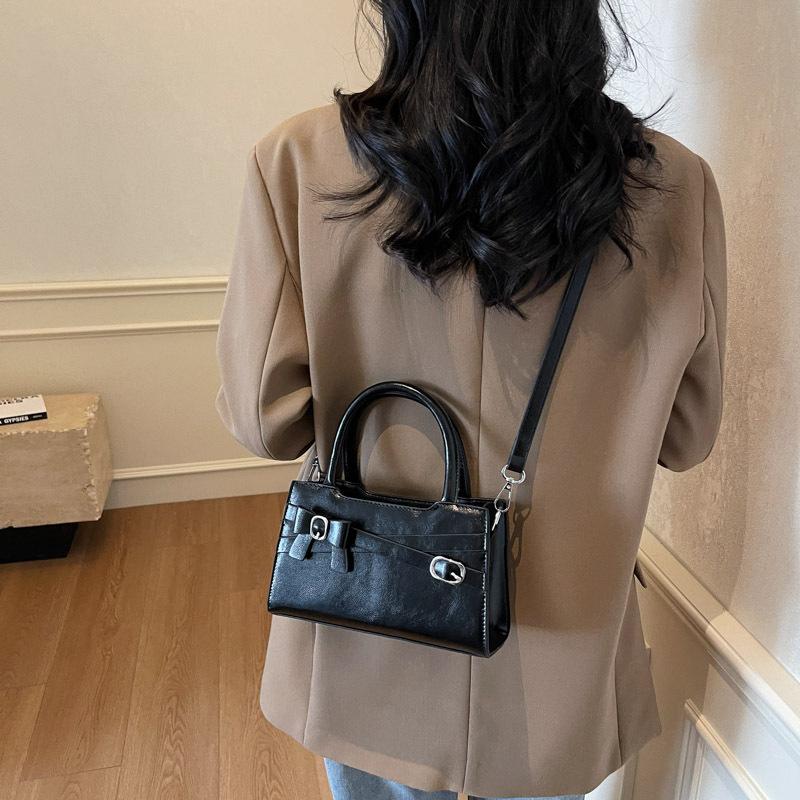 Premium Texture Hand-held Bow Small Square Bag Women's 2025 Spring New Niche Simple Single Shoulder Oblique Span Bag