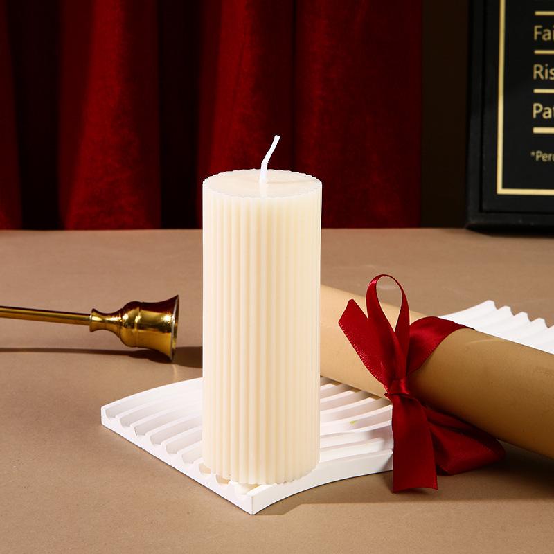 White Cylindrical Aromatherapy Soy Candle - Creative Ornament for Holiday Atmosphere