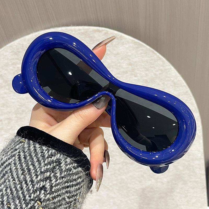 New in Oval Sunglasses for Men Women Fashion Retro Brand Design Shades Eyewear Female Candy Color Goggle Sun Glasses