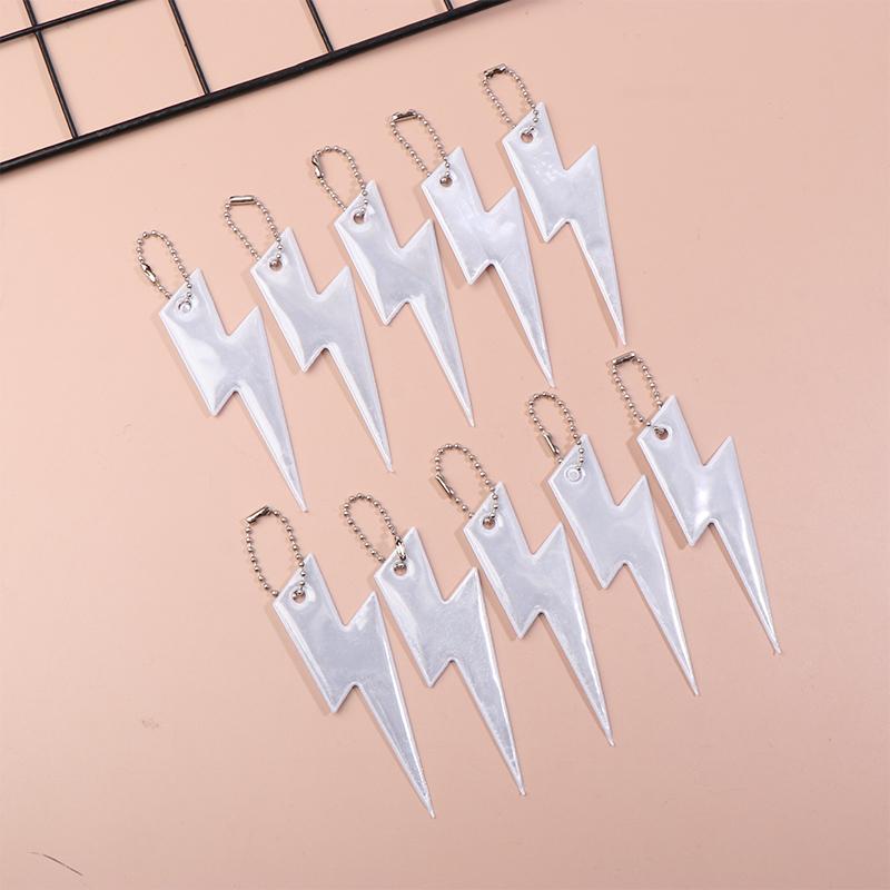 10Pcs Reflective Lightning Keychain High Brightness Reflective Night Keyring Portable Night Safety Key Chain Student Bag Pendant