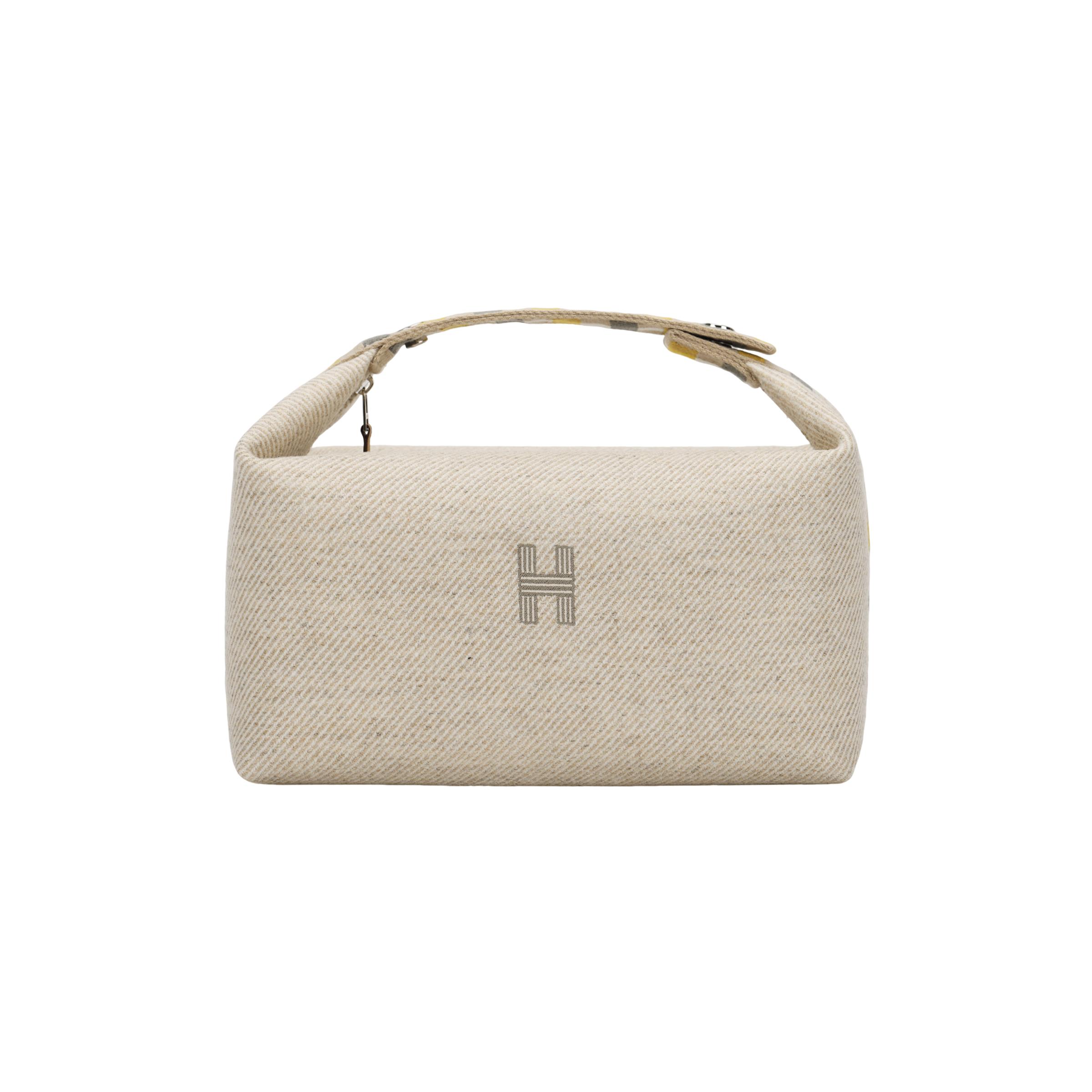 

Hermes Bride-A-Brac 26 Canvas Toiletry Bag Unisex bags Pure-White H103803M01 01 Blanc Pure White