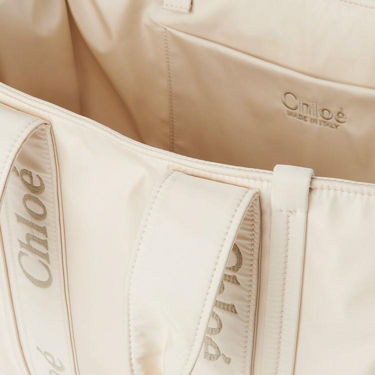 Chloe Holzig Ikonisches Besticktes Logo Einfarbig Recyceltes Nylon Tragetasche Damen Tragetaschen Elfenbein-Grau CHC23-WS382L41-22M