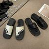 Wear Niche Soft-soled Beach Cool Slippers, Black Thick-soled Versatile Toe Slippers, Women's 2025 Summer and Autumn New Models