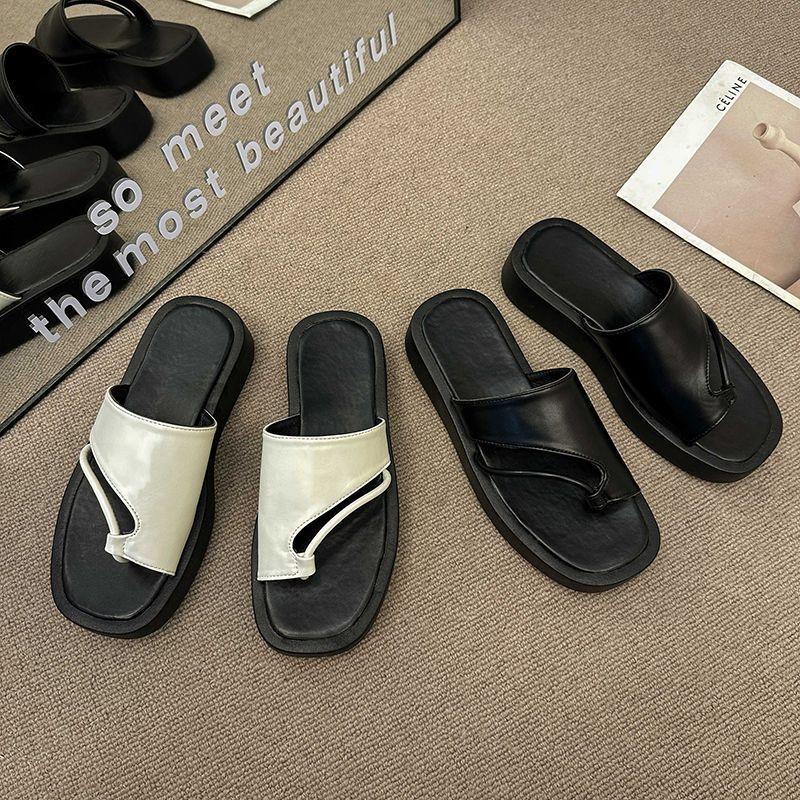 Wear Niche Soft-soled Beach Cool Slippers, Black Thick-soled Versatile Toe Slippers, Women's 2025 Summer and Autumn New Models