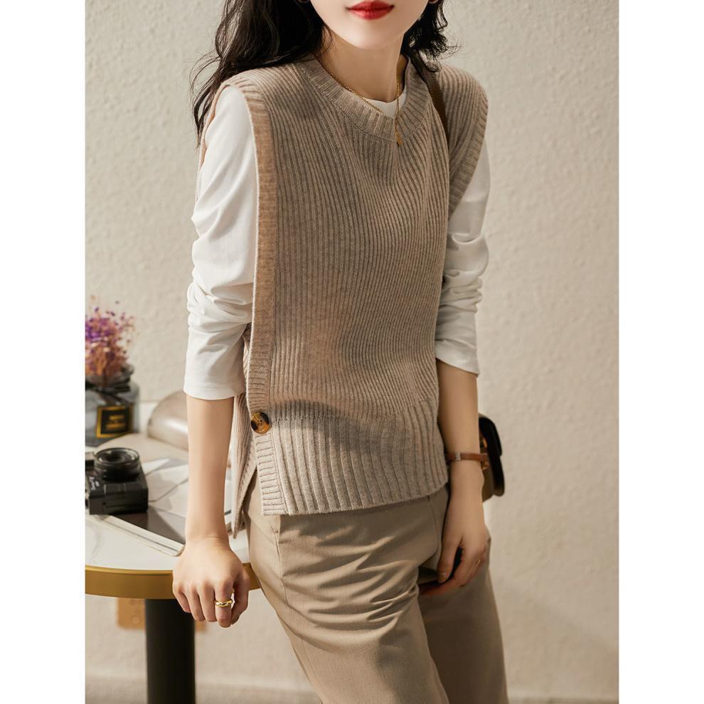 Women's Slim Fashion Round Neck Buttoned Knitted Vest - Anti-Pilling, Solid Color (Spring/Autumn 2022)