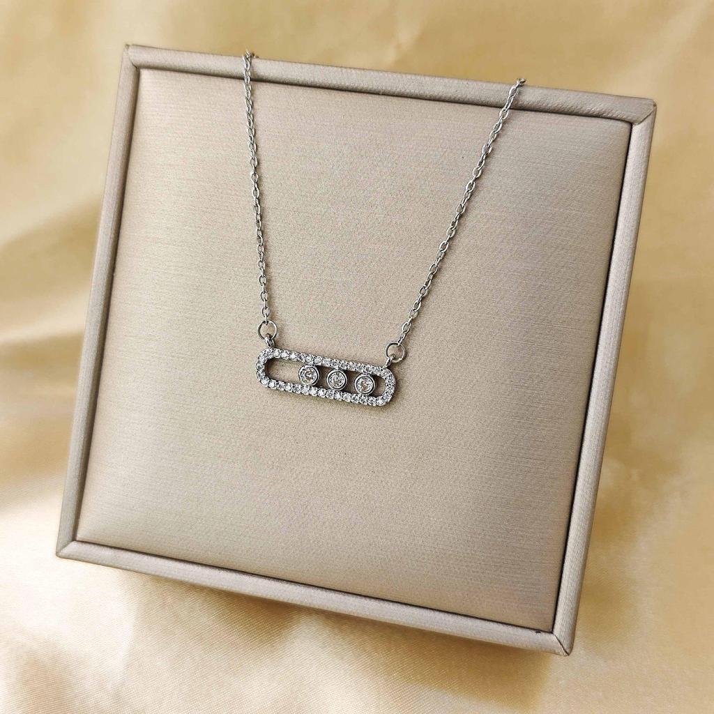 Women's Gold-Plated Copper Necklace: Luxury Fu Lu Pendant Clavicle Chain - Versatile Fashion Accessory