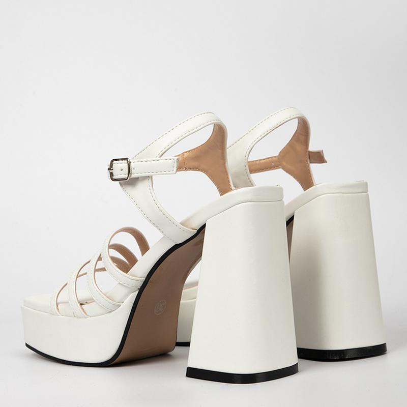 Neue Mode Solide Plateau Damen Sandalen Sommer Offene Zehen Goth Stil Klobige Hohe Absätze Schnallenriemen Gladiatorschuhe