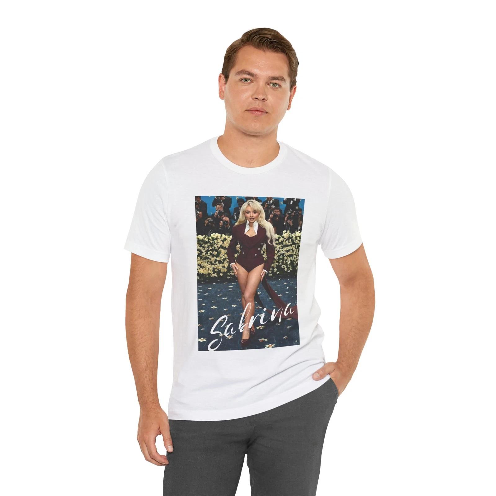 Vintage Pinup Woman Tee | Retro Glam Graphic T-Shirt 4XL