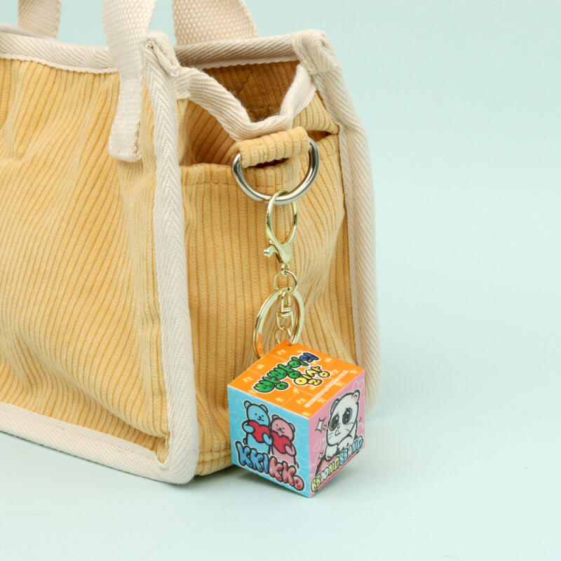 Bbangbbangs Tägliches Mini-Würfel-Schlüsselanhänger