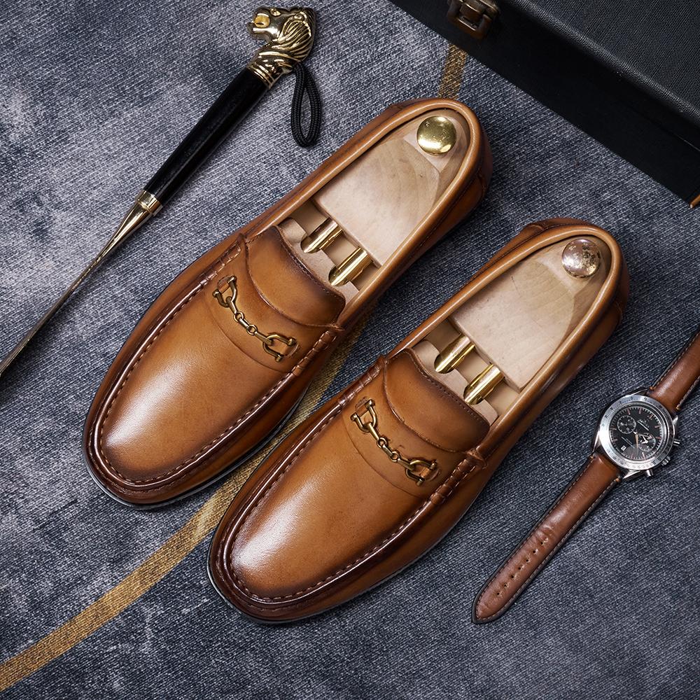Moda Nuova Moda Designer Uomo Punta Fibbia Nera Metallica Scarpe Basse Oxford Scarpe Casual Abito da Sposa Festa di Maturità Zapatos Hombre