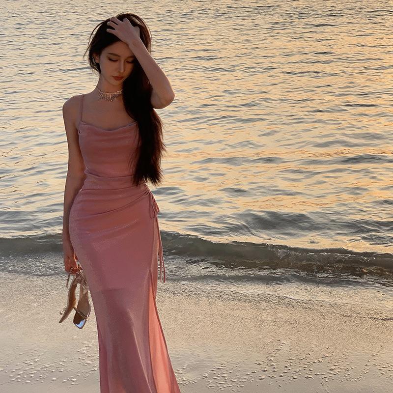 Holiday Moon Powder French Knitted Suspender Dress Temperament Thin Annual Meeting Evening Dress Women's High Sense