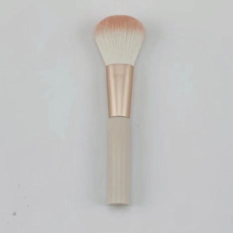 

Single Sub-Pink Short Face Powder Repair Makeup Tools Fiber Silk Makeup Brush Wool-like Blush Brush 10.8cm blush brush