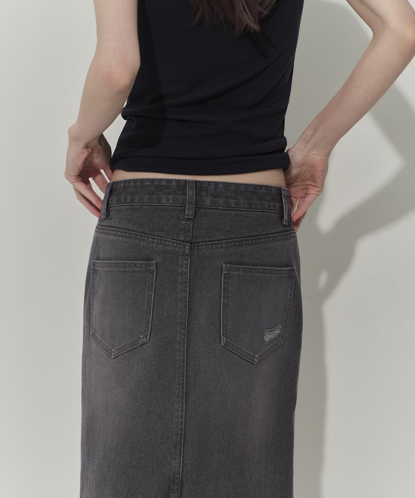 Musinsa Standard Woman Women'S Pigment Distressed Maxi Skirt [Charcoal Gray]