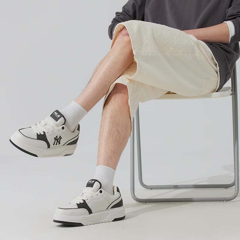 MLB New York Yankees Men's Denim Shorts