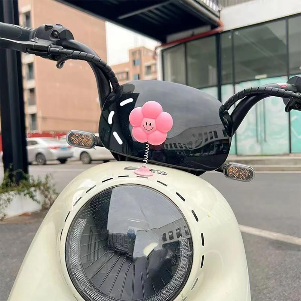 Helmet Shaking Small Smile Flower Decoration Motorcycle Bike Helmets Cute Sun Flower Decor Driving Styling Helmet Accessories