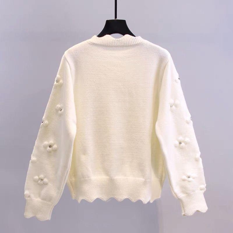 Korean Autumn and Winter New Beaded Fashionable Knitted Cardigan Women's Design Sense Three-dimensional Small Flower Sweater Women's Coat