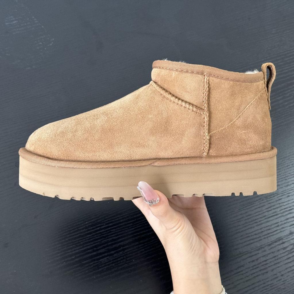 2026 New Winter Women Real Sheepskin Wool Ultra Mini Platform Ankle Snow Boots Classic Natural Fur Warm Thick Sole Shoe Slippers
