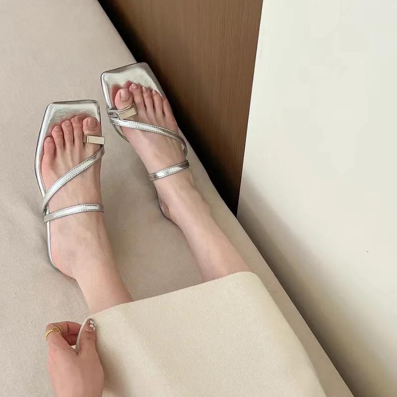 2024 Hot Sale Women's Shoes Set of Toes Women's Slippers Fashion Metal Decoration Modem Slippers New Square Toe Slippers Women