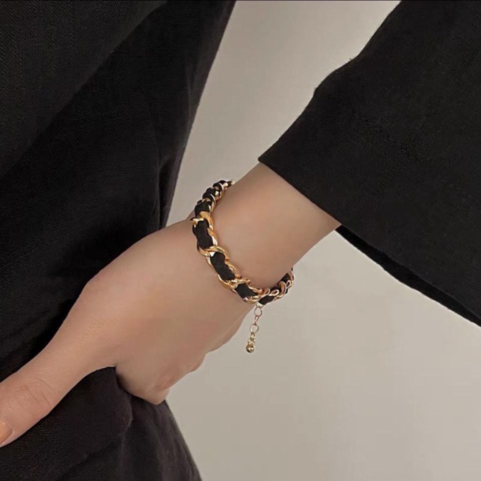 Bracciale in oro fresco Cintura intrecciata nera Bracciale a catena Accessori per gioielli da donna