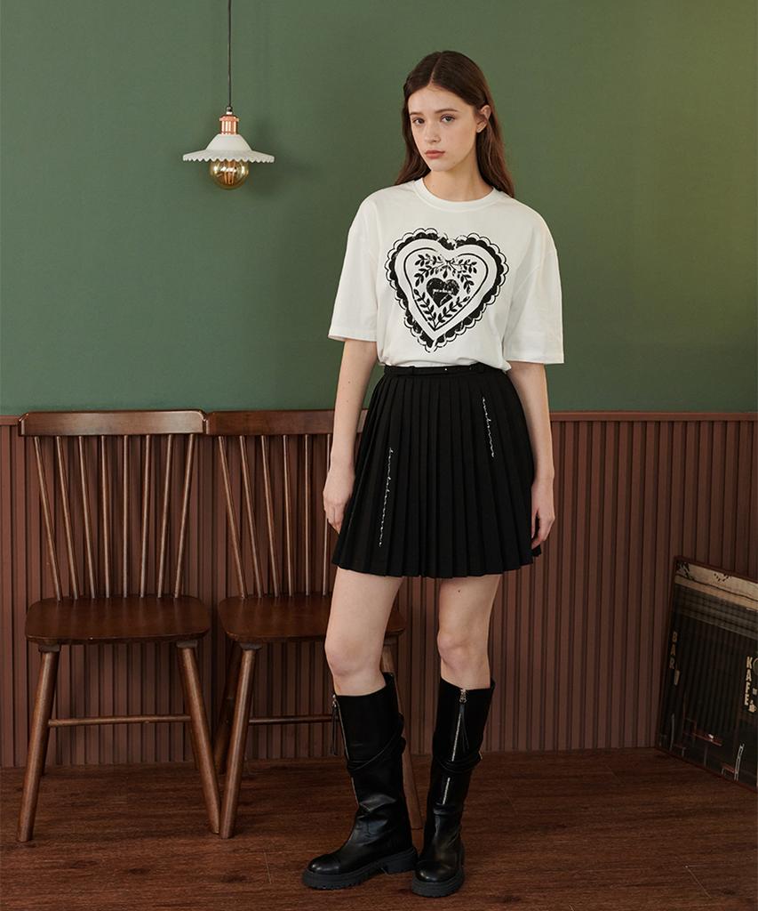 Eoboneoseu Heart Print T-Shirt [White]