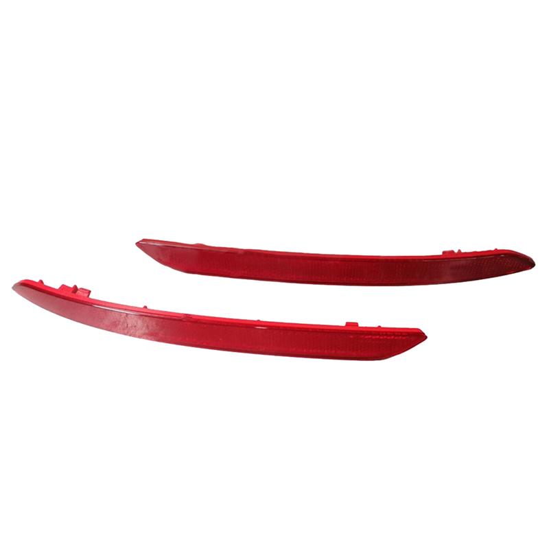 1Pair Car Rear Bumper Reflector Panel Trim 63147285745 For BMW 3 Series F31 Estate 2011-2015 316I 320I
