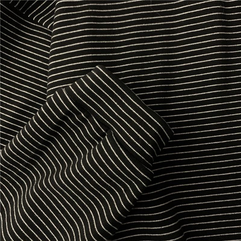 Strat de bază cu dungi supradimensionat pentru femei: Top cu gât semi-înalt, cu mâneci lungi și periat, pentru toamnă/iarnă