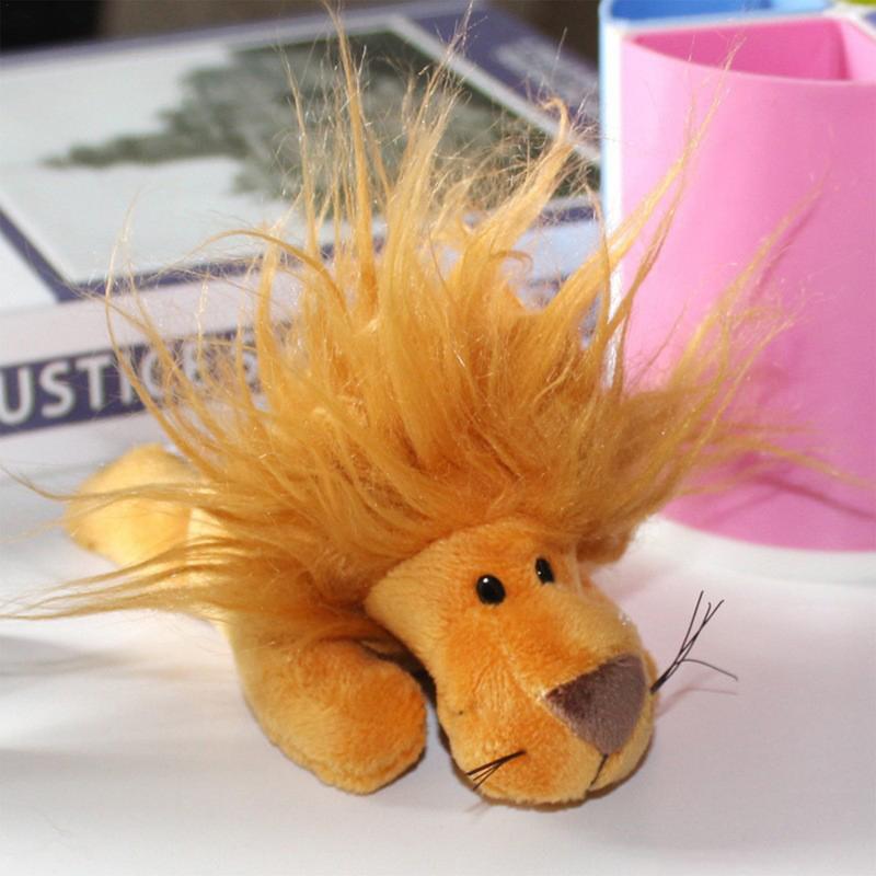 Lvíček na palubní desku auta Ozdoba na palubní desku Plyšové zvířátko Panenka na palubní desku Kreslený lvíček Sběratelské panenky Roztomilá figurka Plyšové hračky