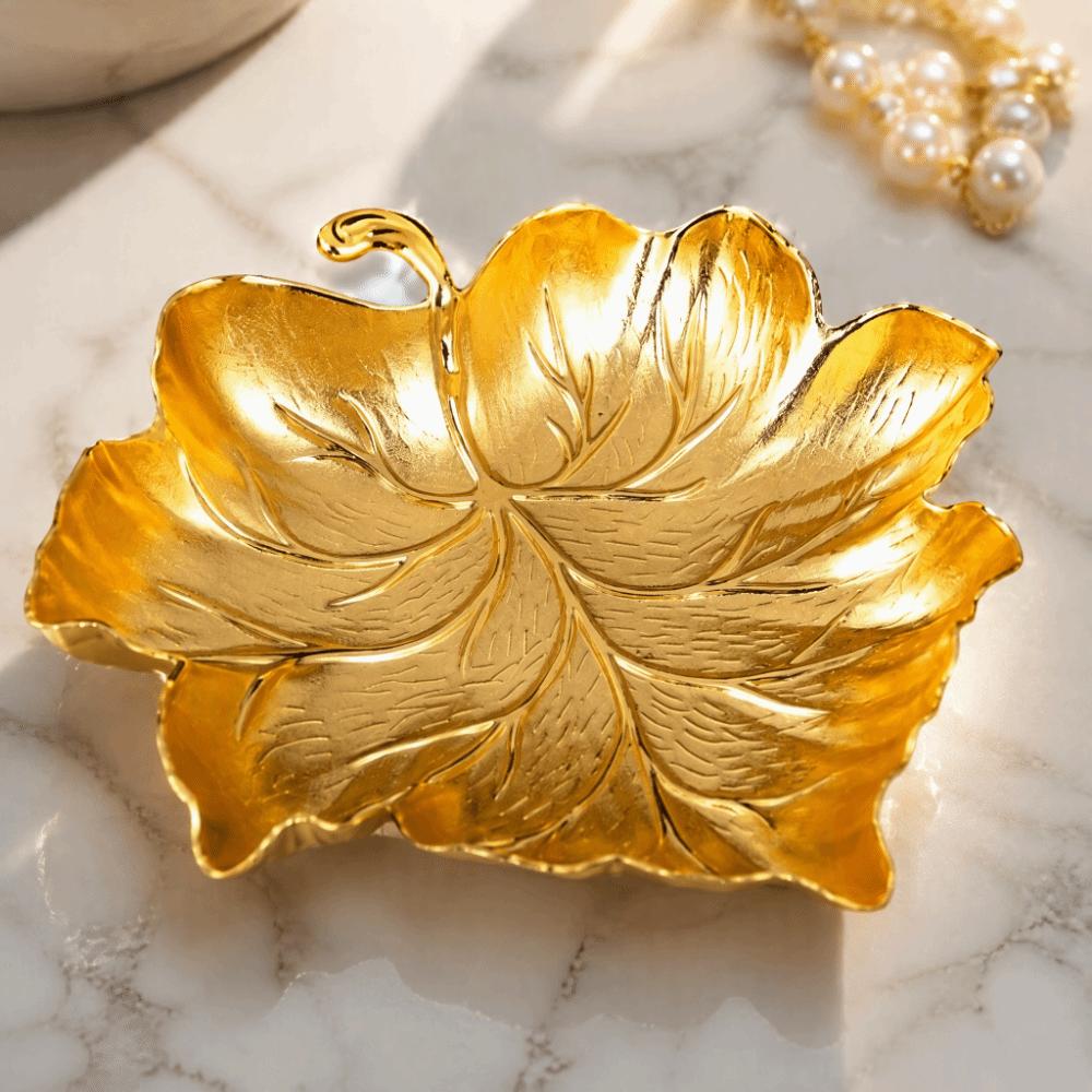 Zinc Alloy Metal Storage Plate Golden Jewelry Organizer Tray Stylish Leaf Shaped Tray for Earrings