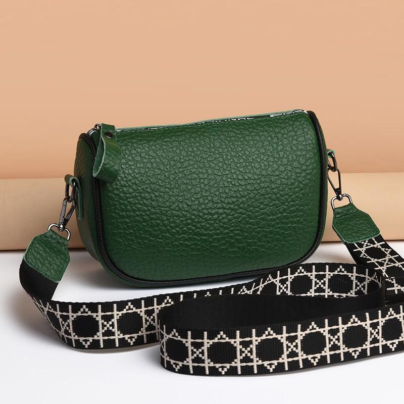 

Модная сумка с мягкой кожаной текстурой, новая нишевая сумка через плечо, женская простая ретро сумка-мессенджер, маленькая квадратная сумка One size зелёный