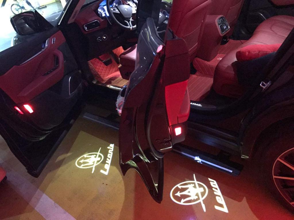 Maserati Laserowy Projektor Logo Powitalny LED Zestaw 2 sztuk Kompatybilny z Maserati Levante Lampa, Światło, Światło, Projekcja, 2, (2006, 2014-2021)