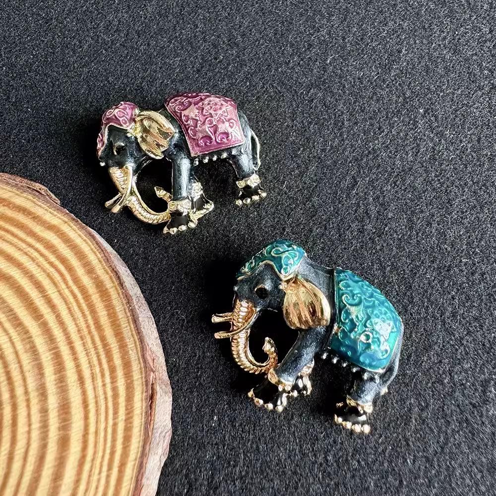 Creative Cute Texture Enamel Elephant Animal Brooches For Women Men 4-colors Clothing Backpack Metal Pins Party Jewelry Gift