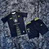 Set di allenamento Muay Thai Boxing da uomo T-shirt elasticizzata ad asciugatura rapida Pantaloncini Abbigliamento sportivo Palestra Sport da combattimento