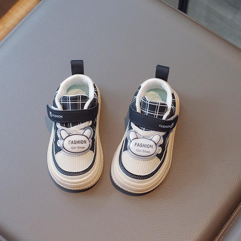 Children's Sports Shoes Korean Version of Spring and Autumn New Children's Foreign Style Board Shoes Soft Sole Children's Internet Celebrity Casual S