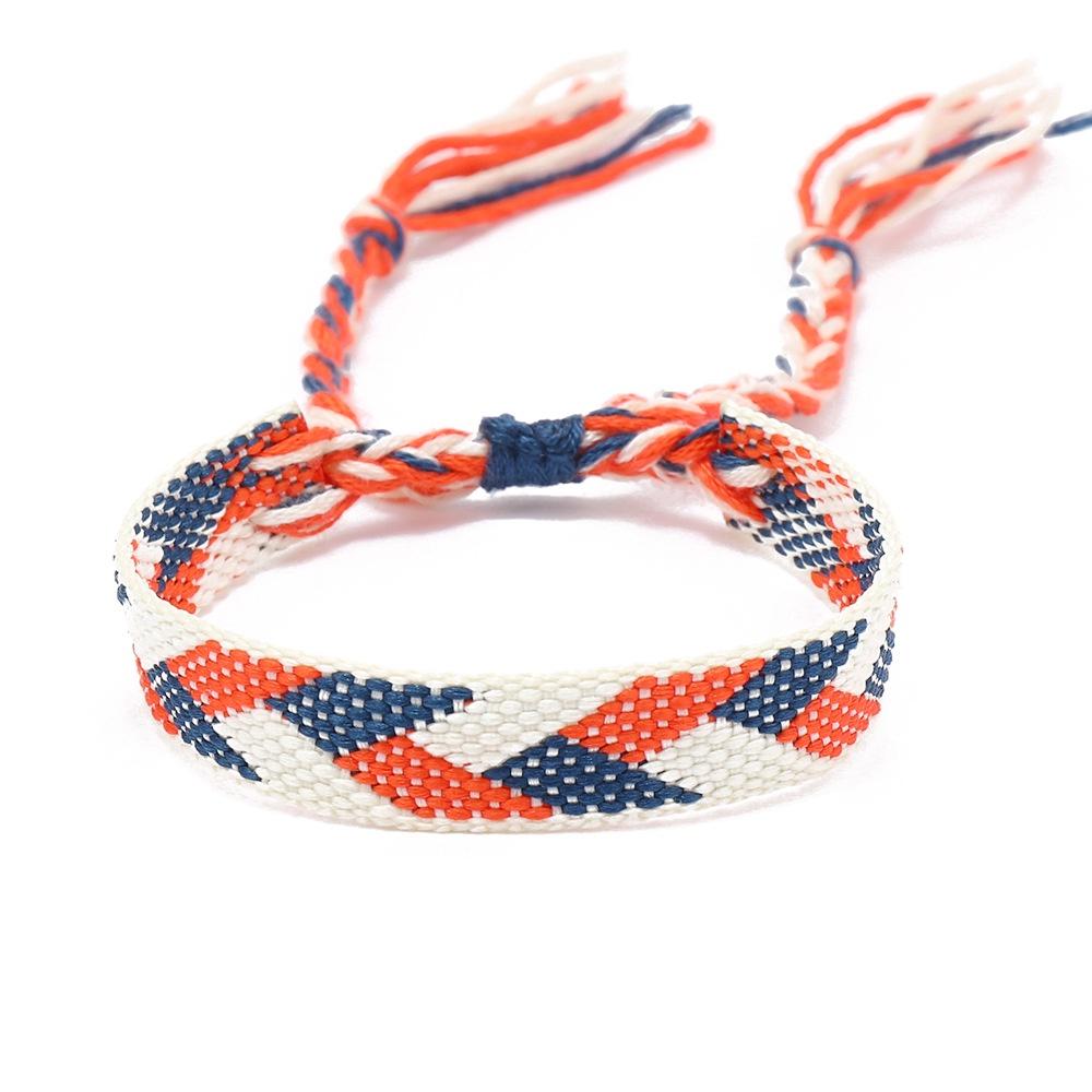 Bracelet Bohème pour Femme avec Pompon Népalais Coloré et Motif Géométrique en Diamant