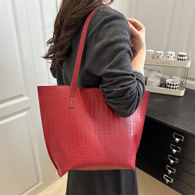 2025 Fashion Trend: Textured Autumn/Winter Women's Shoulder Tote Bag - Simple & Stylish Design