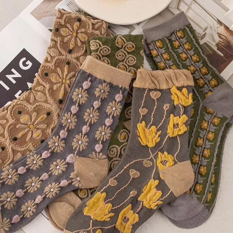 1/5 Paires Chaussettes Mi-Mollet Motif Ethnique Broderie 3D Chaussettes Texturées Polyvalentes Imprimé Floral Toutes Saisons Décontractées pour Femmes