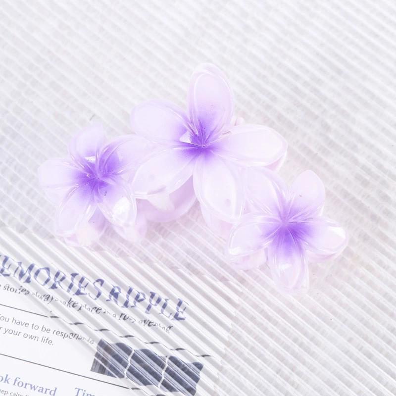 European/American Three Flowers Plumeria Claw Clip - Cute Large Hairpin for Women's Bun
