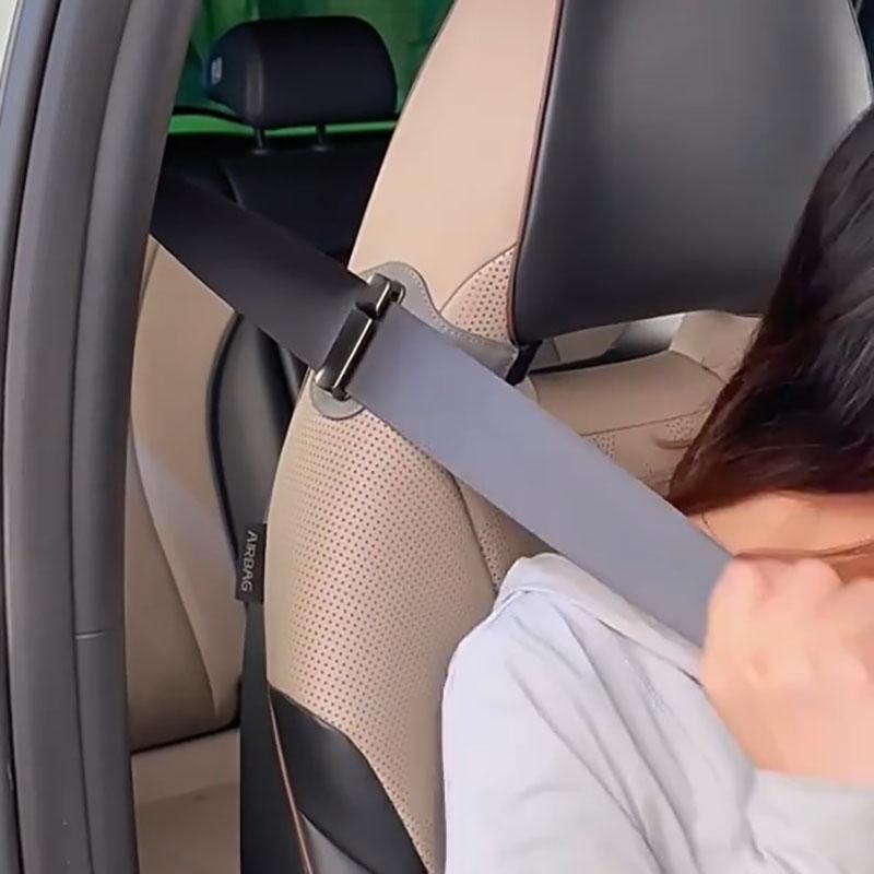 Car Seat Belt Fixing Buckle Quick-Release Car Seat Belt Retainer Anti-Slip Seat Belt Locking Stopper Comfort Shoulder Neck Strap