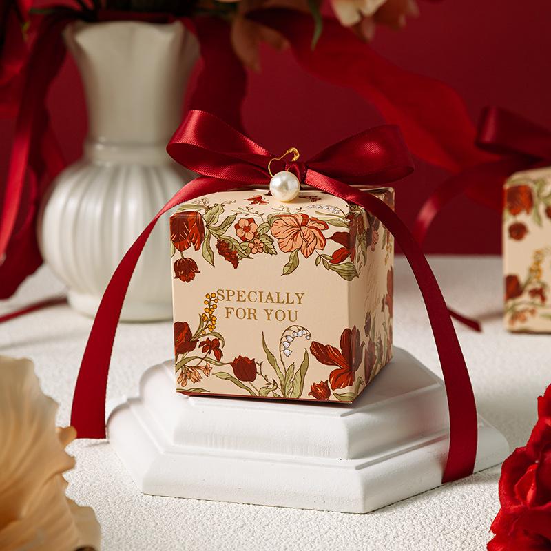 European Style Floral Wedding Candy Gift Box Wedding Favor Candy Box Gift Packaging Box with Bow Ribbon Pearl Party Paper Box