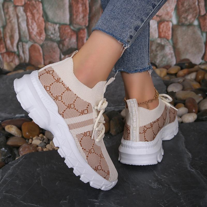 Fashion Hot selling soft and comfortable Thick Sole Casual Shoes for Women New Plus Women Shoes Retro Colors Sneakers Women 2025