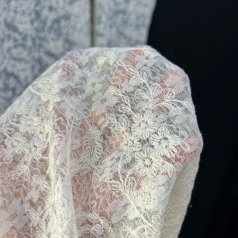 High-end Heavy Industry's Embroidered Vintage Lace Fabric Can Be Used for Wedding Dresses Formal Gowns Designer Clothing Fabrics