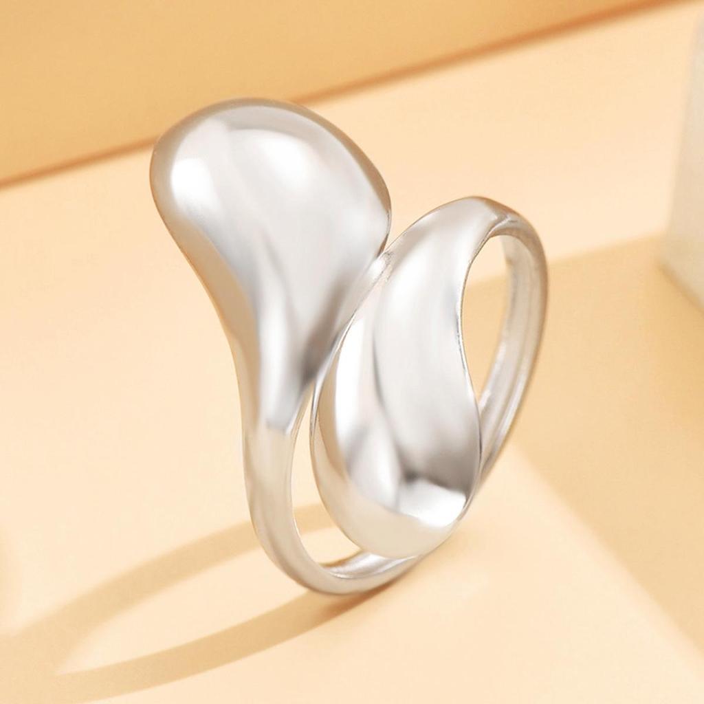 Geometric Criss-Cross Open Ring In 18K Gold Vacuum-Plated Stainless Steel