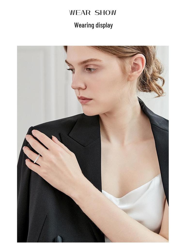 Elegant Moissanite Fashion Ring in S925 Sterling Silver