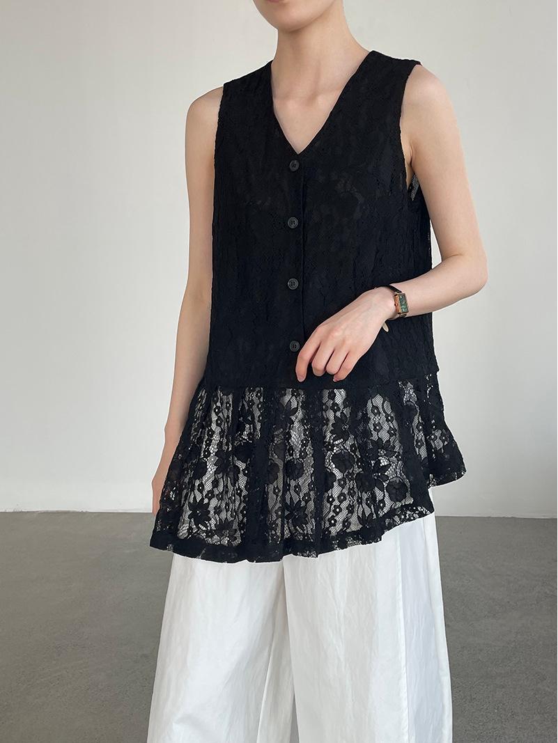 Taoguan Women s Irregular Hem Lace Sleeveless V-Neck Layering Vest (Model M8697) Medium чёрный