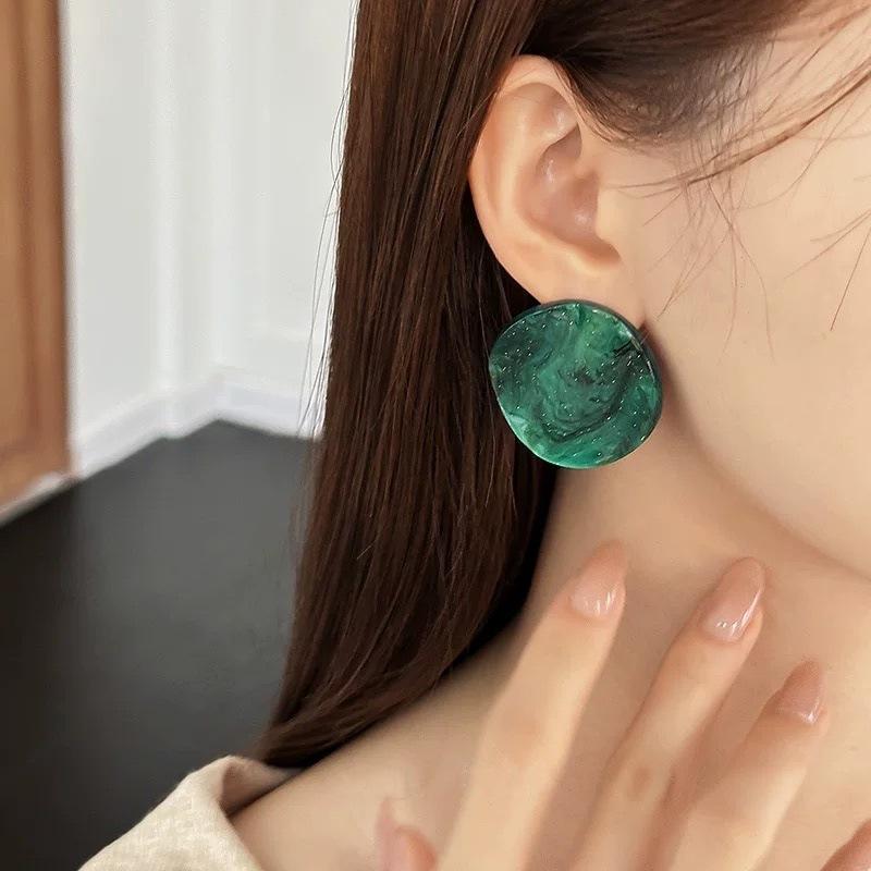 

New Korean fine flash mermaid Ji round stud earrings female ins French retro smudge personalized earrings earrings