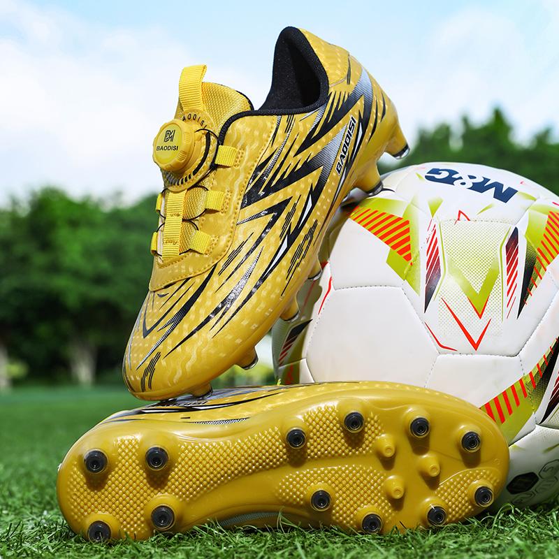 Hot Selling spring Balanced Lightweight Childrens Football Shoes Breatha Anti Slip Sports Shoes Daily Nail Shoes That Fit Snugly