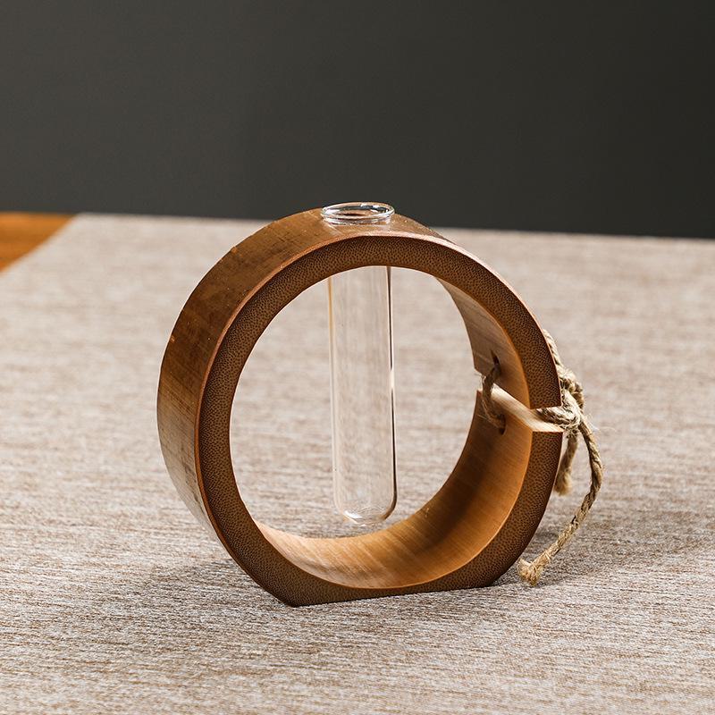 Kreative handgefertigte Bambus-Zen-Vase: Kleines hydroponisches Blumenarrangement