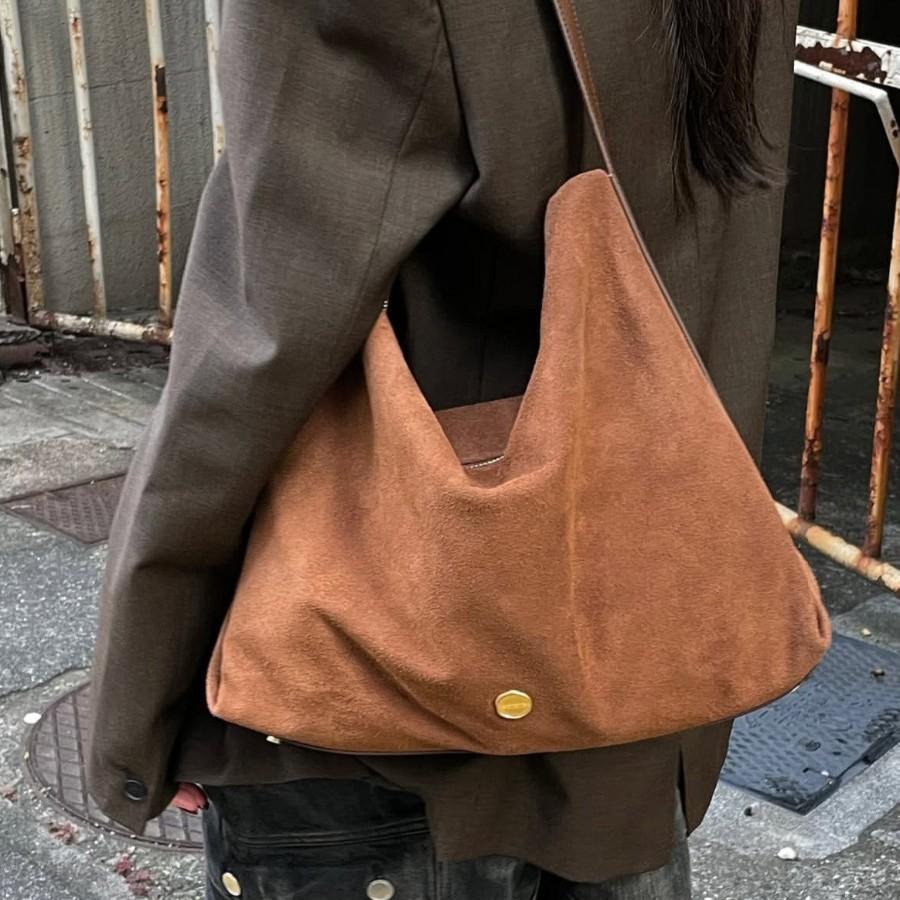 Niche Handbag Suede Large Capacity Hand-held Shoulder Bag Retro Commuting Tote Bag Women's Bag