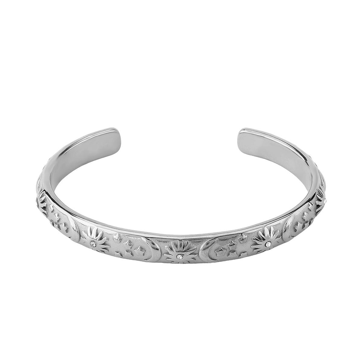 

1-piece Gold Color Fashionable Star and Moon Patterned Open Bracelet, Suitable for Women s Personalized Accessory Gifts