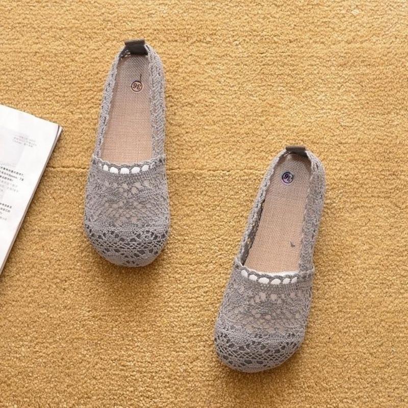 Fashion Comfortable and Elegant Summer Flat Mesh Breathable Shoes for Women Cheap Sale Fashion 2025 Casual Hollow Slip On Woman Footwear